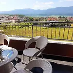 Alem Apartment *